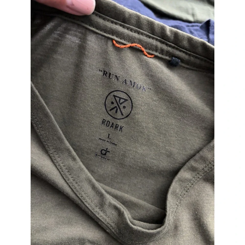 Roark Run Amok Minimalist Athleisure Performance Hiking Outdoor Shirt LARGE - Picture 3 of 3